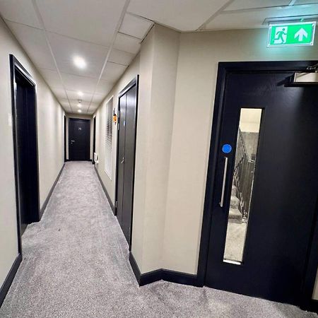 Modern City Apartment - Sleeps 4 & Walk To Arena Leeds  Exterior foto